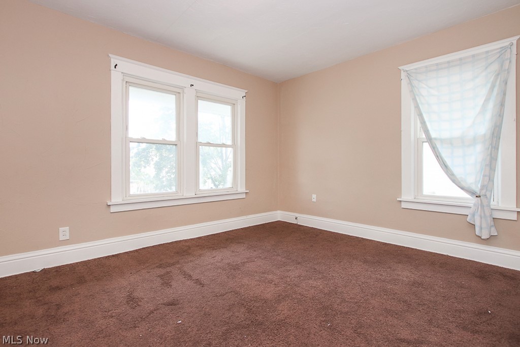 Walton Realty Companys Garfie - Residential