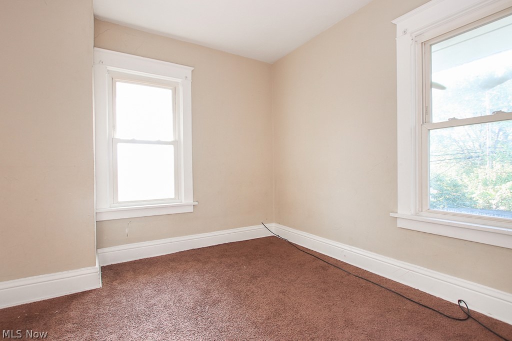 Walton Realty Companys Garfie - Residential