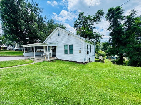 Homes For Sale - 816 21st Street St<br/> Vienna, WV 26105
