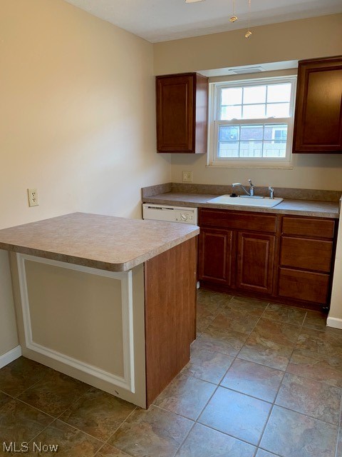 Fairfax Manor Condo - Residential