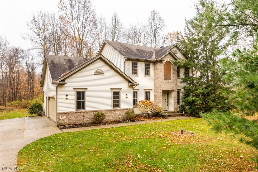 Wonderful brick and sided colonial situated on a beautiful 2.4 acre lot. This home is move in ready. Upon entering one is greeted in the 2 story foyer! The renovations were done in the best of taste. Living room with fireplace and hardwood floors looks out to the expansive wooded back yard. Enjoy the quietness of the 2 tiered deck with offers the upmost privacy. The kitchen features stainless steel appliances, granite countertops, including an eating area for many to sit at. The dining room off the kitchen provides ample seating. The lst floor study could also act as another bedroom. Master suite with en-suite bath and great closet space!! 2 additional bedrooms and a renovated bath. Enjoy the serene lifestyle while still having all your ‘go to’ places very accessible.
Crestwood schools.