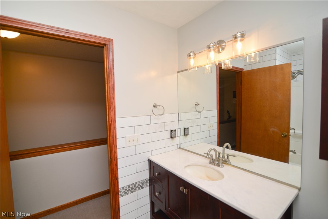 Gemwood Condo - Residential