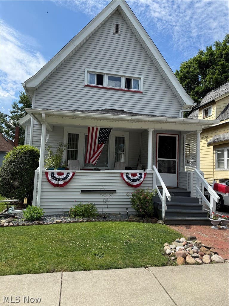 Photo of 155 Grant Street, Conneaut, OH 44030 (MLS # 5221016)