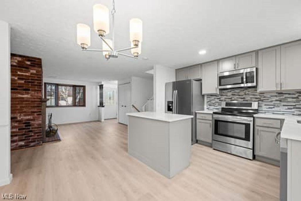 Photo of 6006 Rosebelle Avenue, North Ridgeville, OH 44039 (MLS # 5181734)