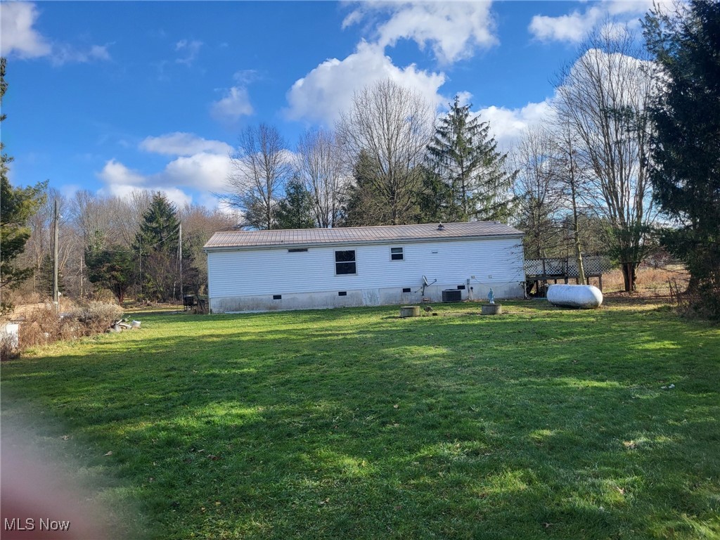 8867 N Park Avenue, North Bloomfield, Ohio image 21