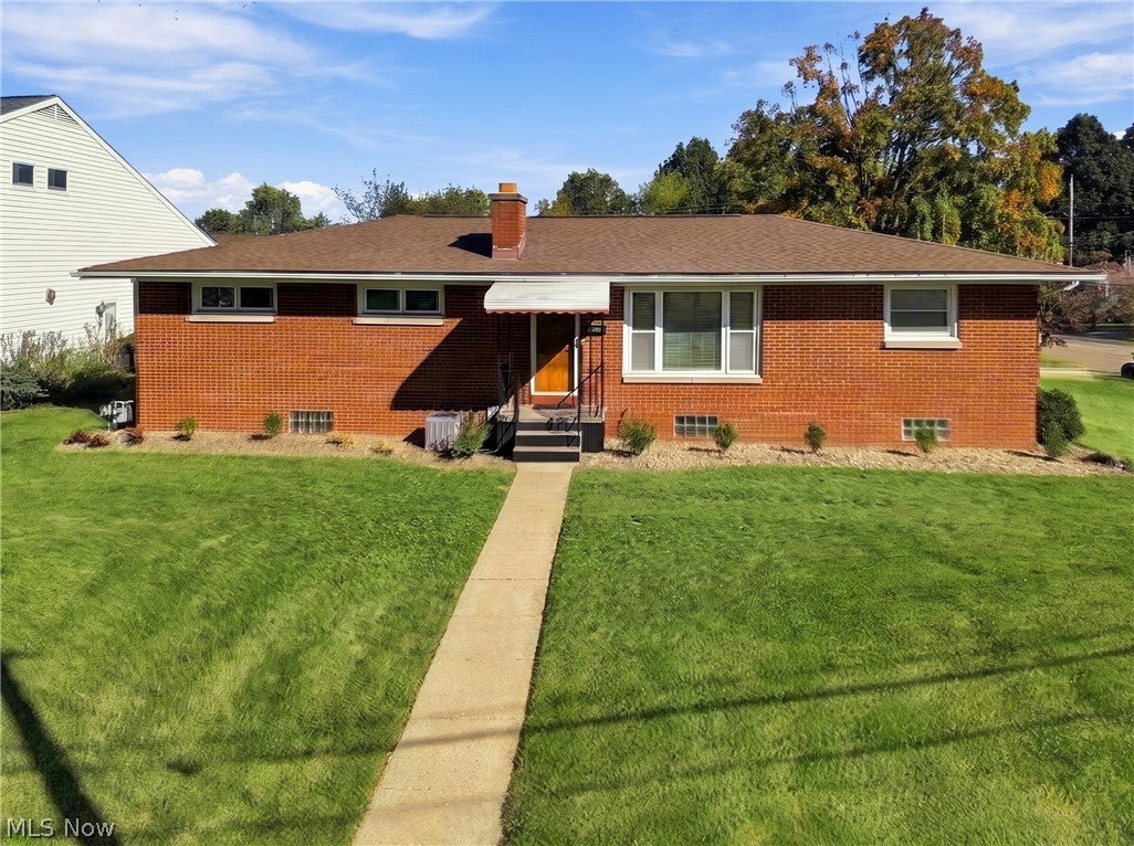 1423 Forrest Drive