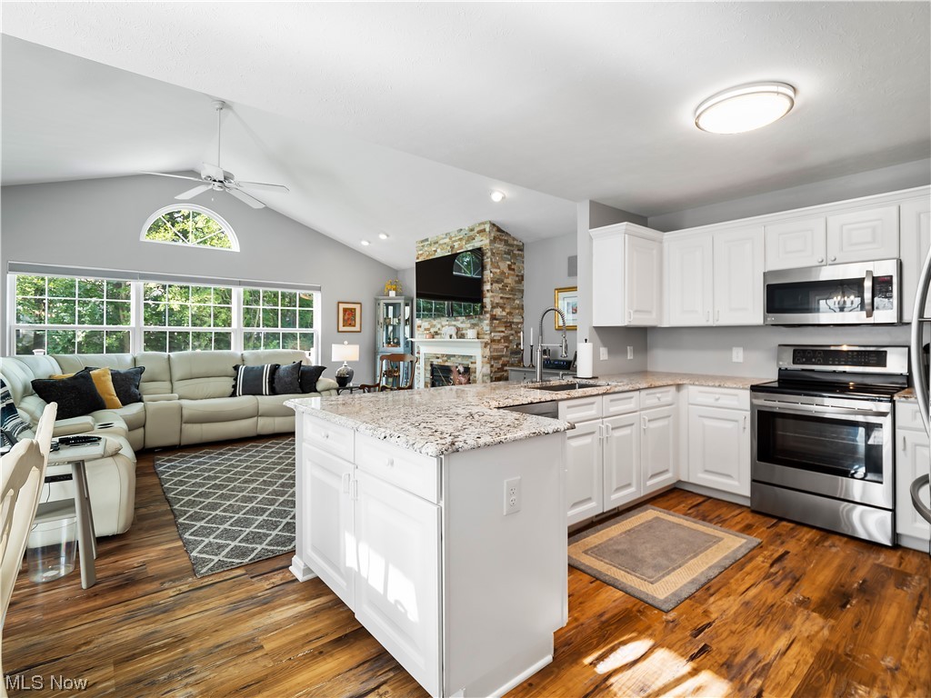 Falls Pointe Clusters - Residential