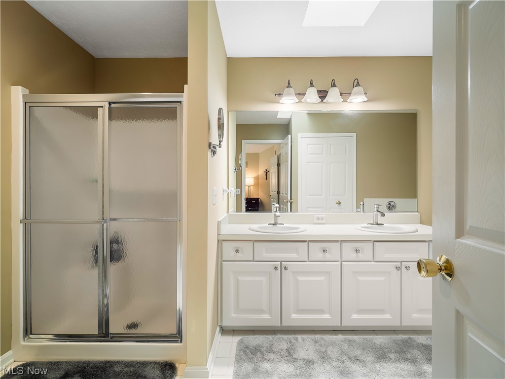 Falls Pointe Clusters - Residential