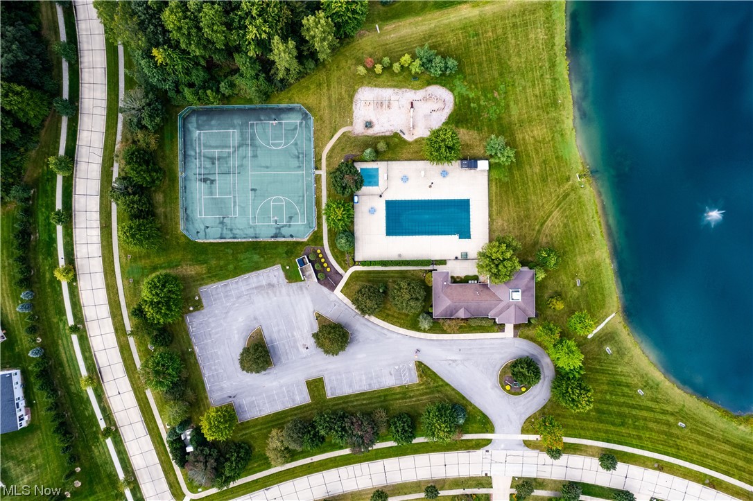 Falls Pointe Clusters - Residential