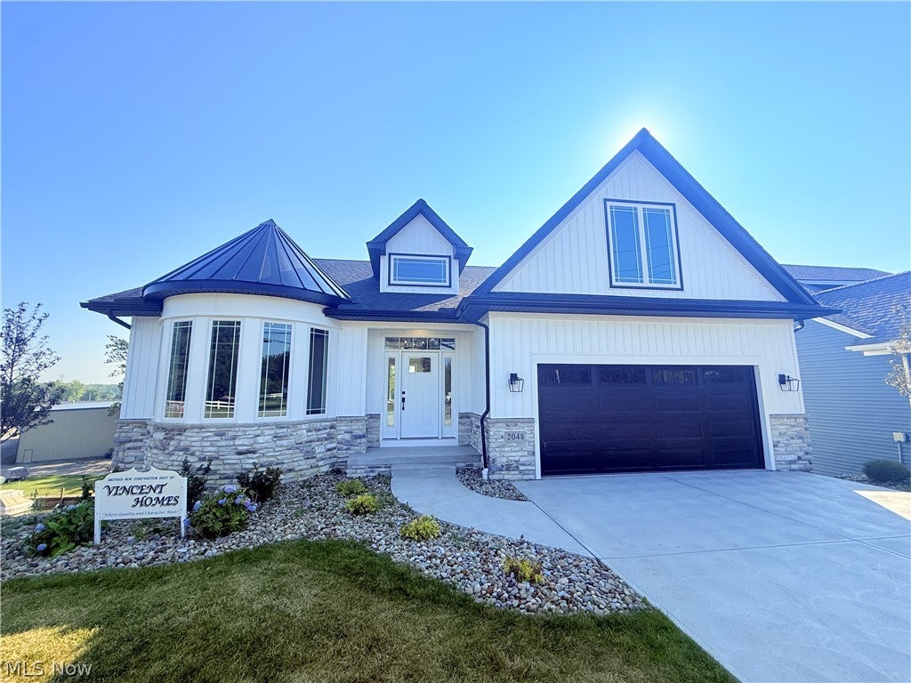 Photo of 2048 Forest Drive, Eastlake, OH 44095 (MLS # 5225798)