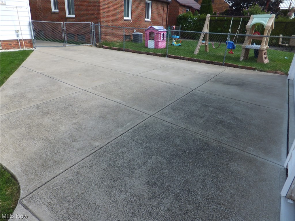 Tuxedo Gardens Sub - Residential