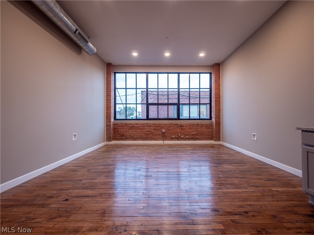Offset Lofts - Residential Lease