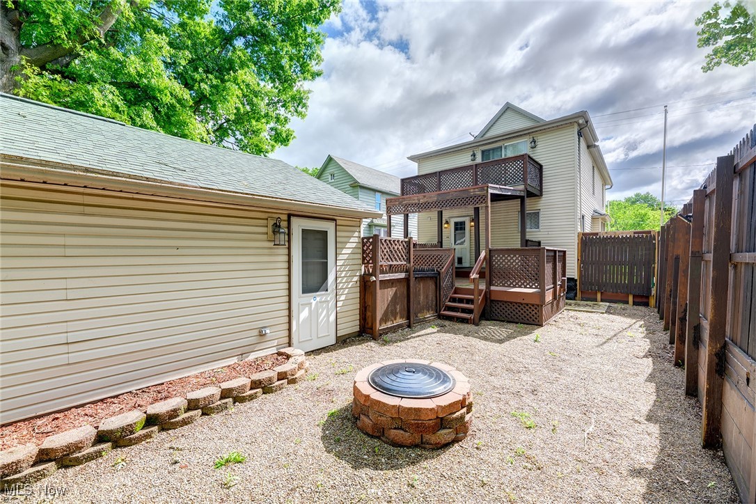 916 Kling Street, Akron, Ohio image 32