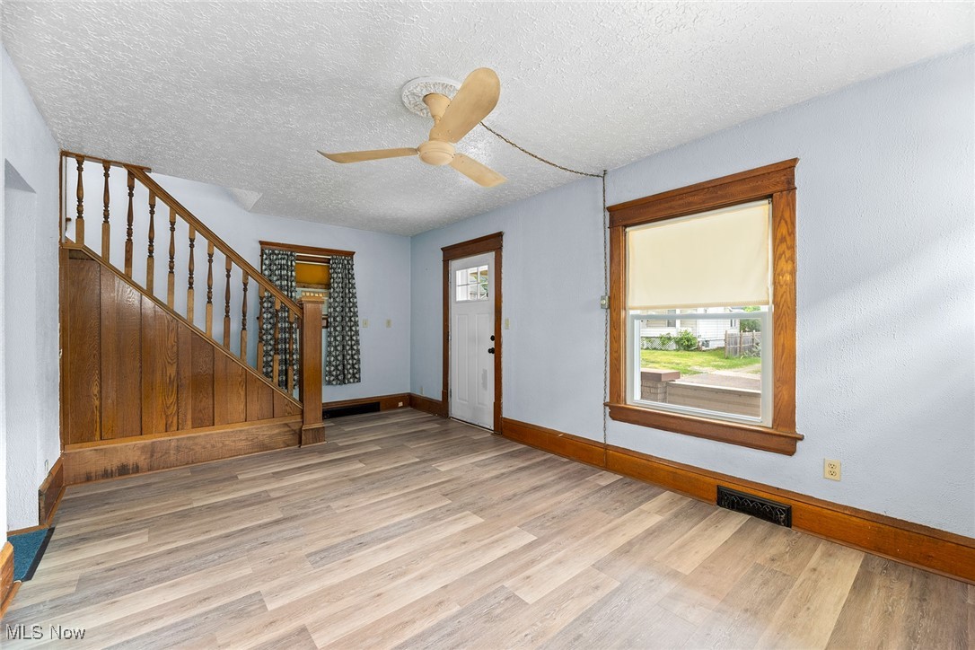 916 Kling Street, Akron, Ohio image 2