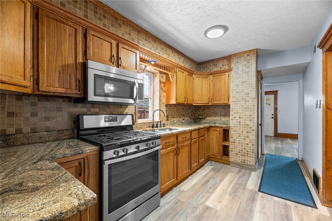 916 Kling Street, Akron, Ohio image 10