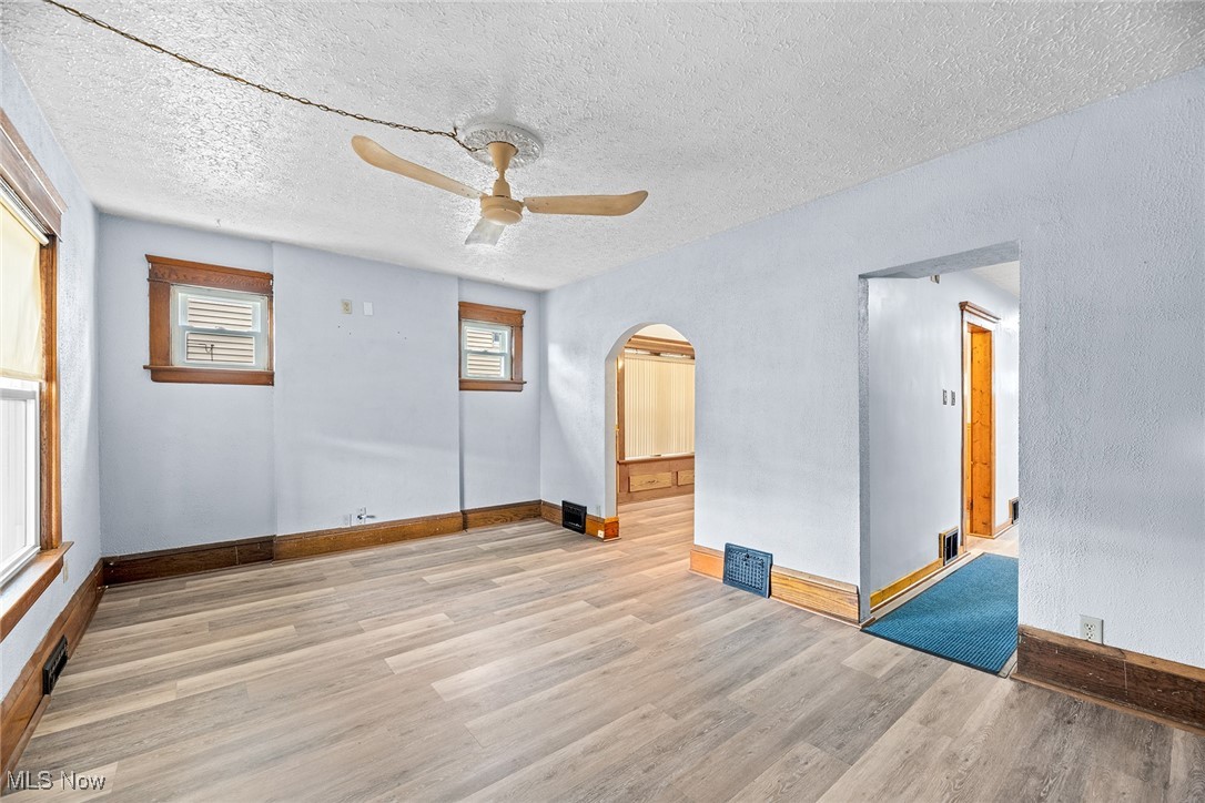 916 Kling Street, Akron, Ohio image 4