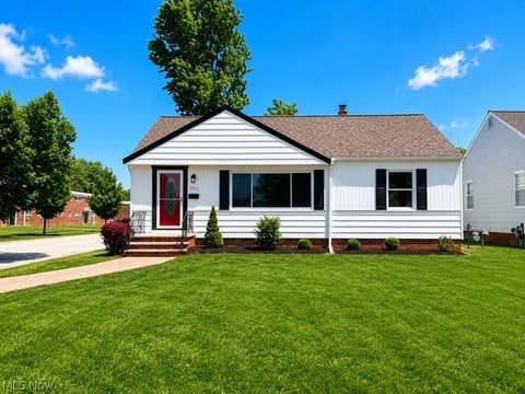 Homes For Sale - 5065 Melody Lane<br/> Willoughby, OH 44094