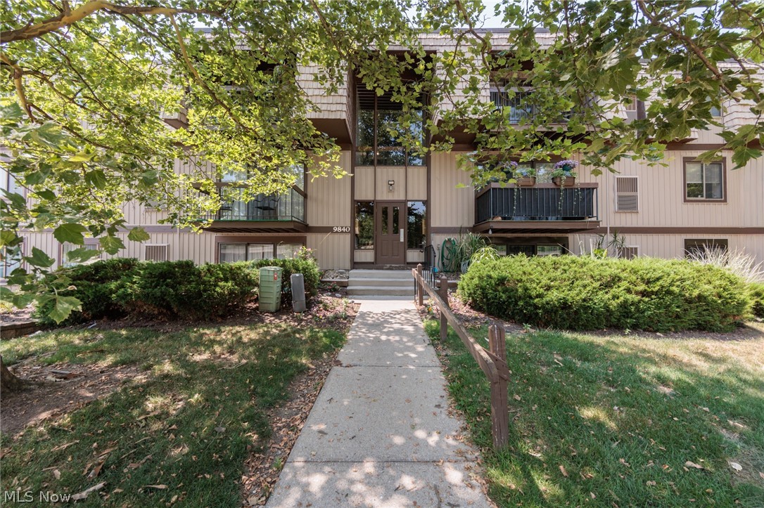 Photo 1 of 40 — 9840 Sunrise Boulevard S-30, North Royalton, OH 44133