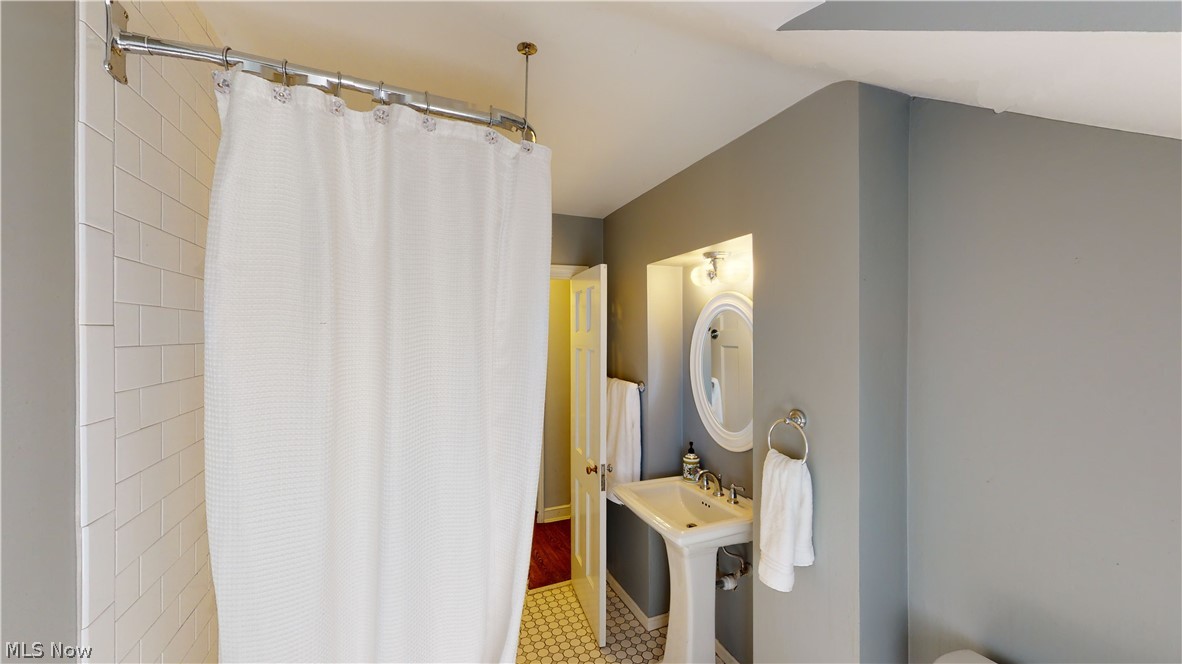 Forest Hill - Residential