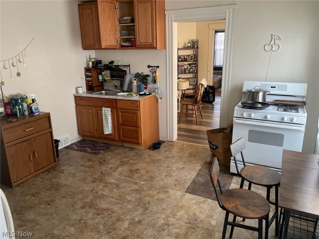 3618 W 49th Street