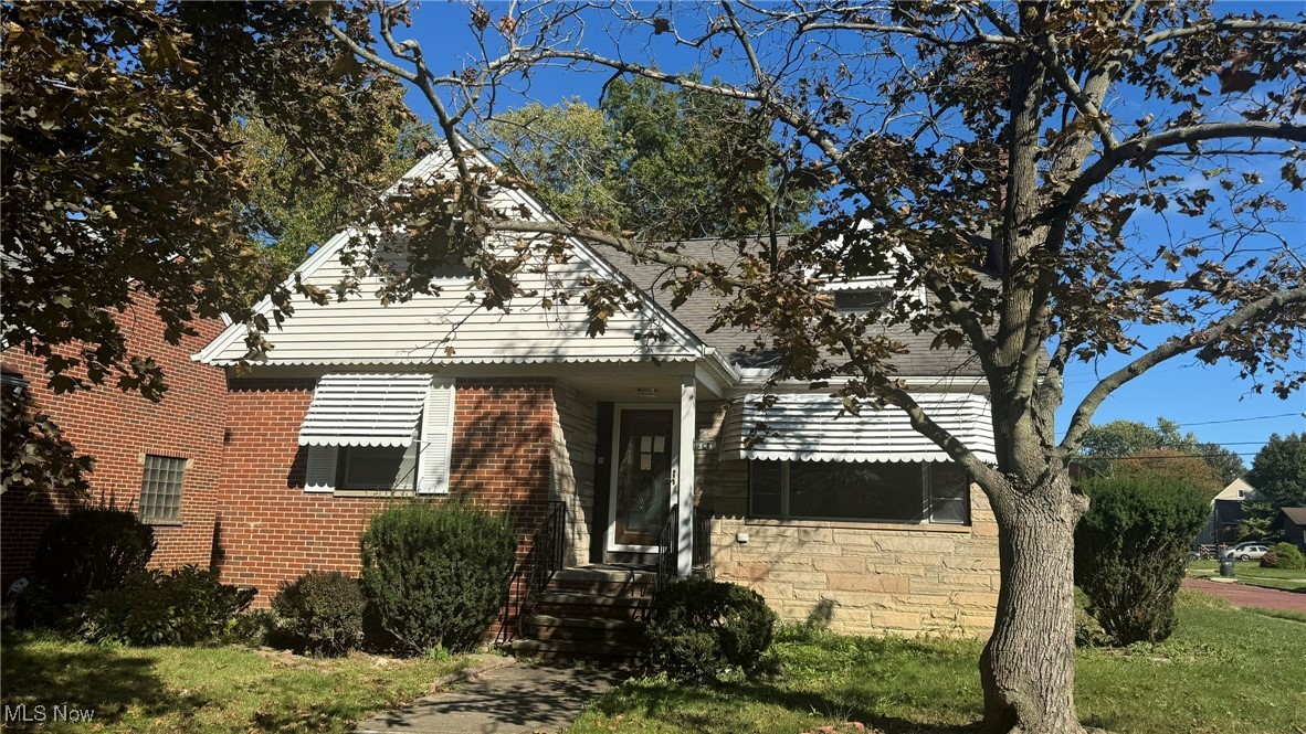 341 E 272nd Street, Euclid, Ohio image 2