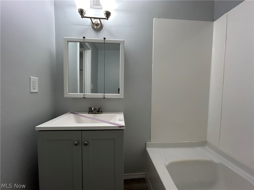 Elwell & Marvins Sub - Residential Lease