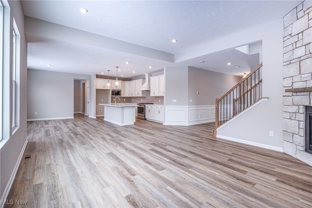 2835 Weeping Pine Drive, Medina, Ohio image 8