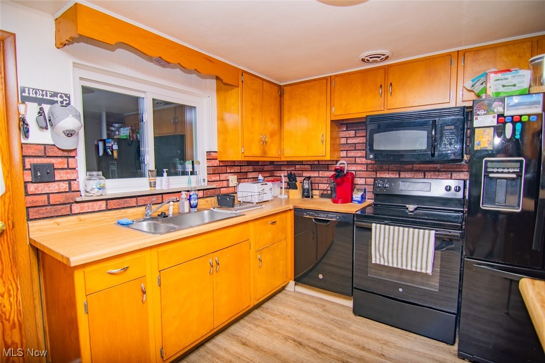 307 BUENA VISTA - Residential