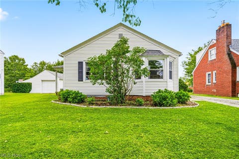 Homes For Sale - 2659 Arlington Avenue<br/> Ashtabula, OH 44004