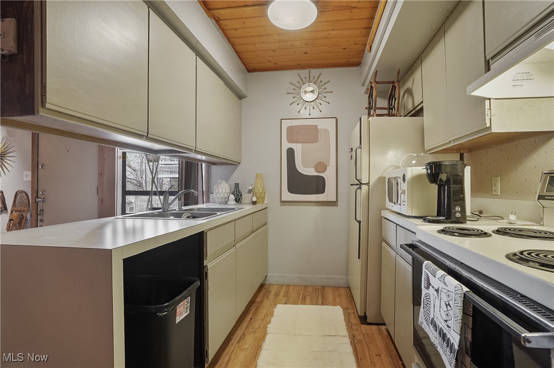 Timber Top Condo - Residential