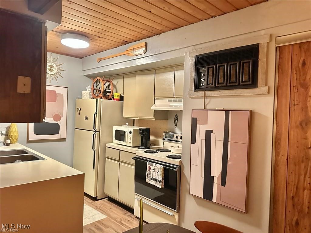 Timber Top Condo - Residential