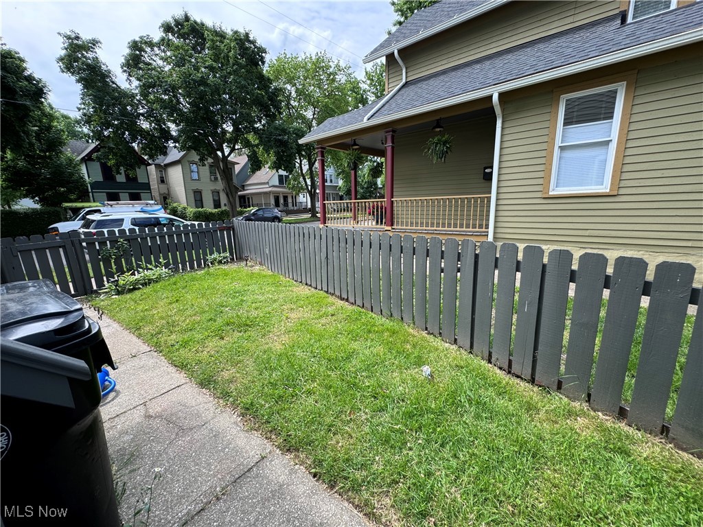 Cleveland, Ohio 44113, United States, 2 Bedrooms Bedrooms, ,1 BathroomBathrooms,Residential,Active,239304