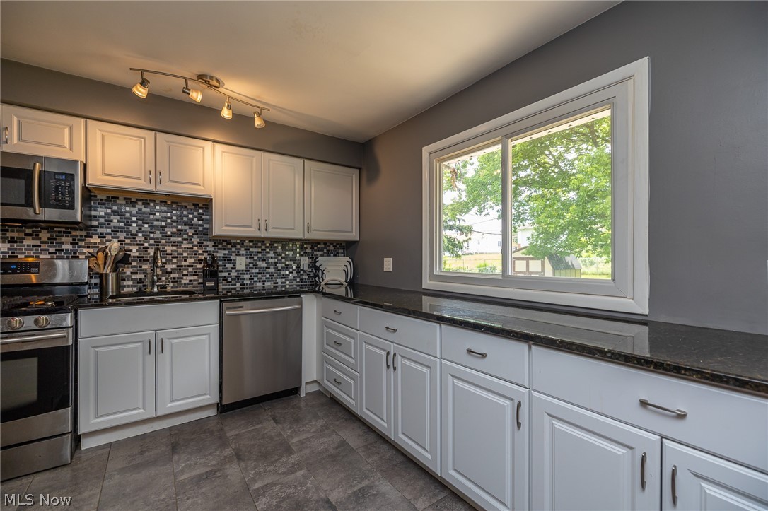 Rolling Acres 01 - Residential