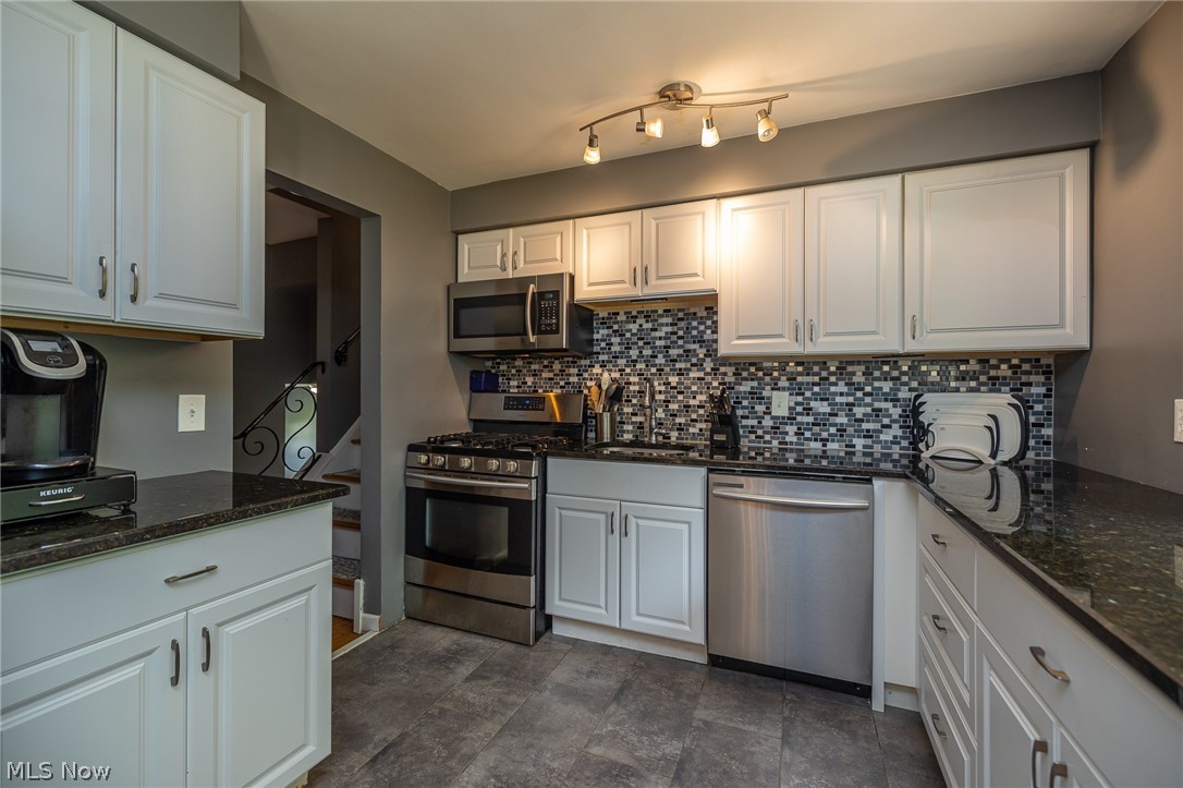 Rolling Acres 01 - Residential