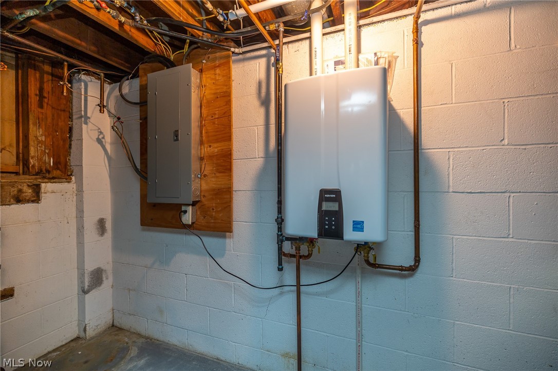 Rolling Acres 01 - Residential