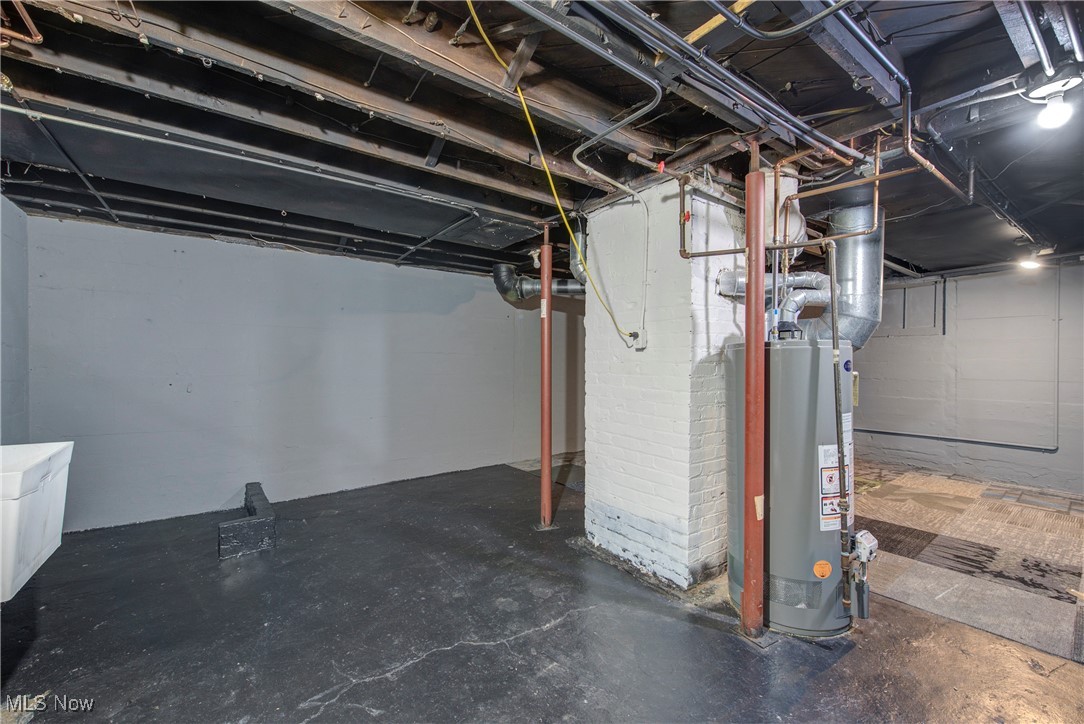 423 Kansas Avenue, Lorain, Ohio image 30