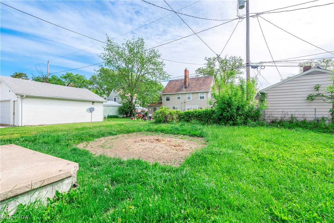 423 Kansas Avenue, Lorain, Ohio image 35