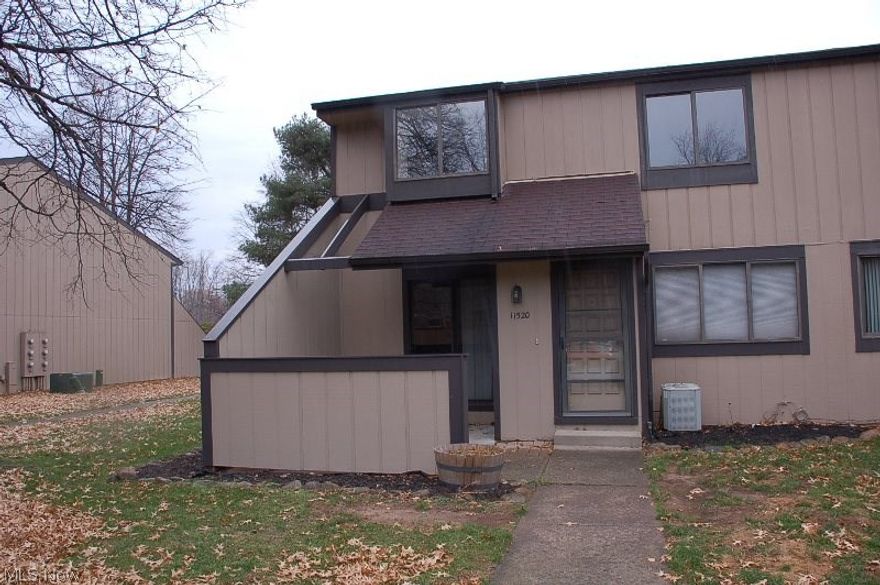 Move in ready unit features fresh, neutral, carpeting and paint, a kitchen that offers a breakfast bar and plenty of updated cabinetry, stainless steel range, and dishwasher just installed, laminate flooring and more. Spacious bedrooms on the second floor with modern full bath. This one will sell fast!