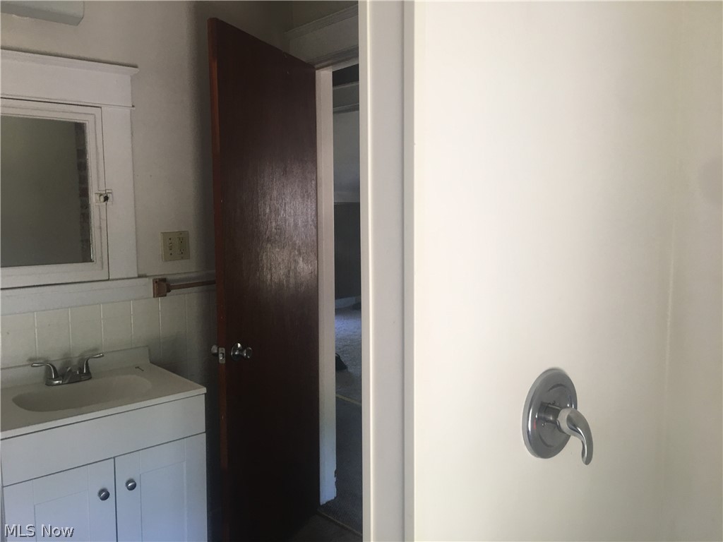Tract 9 - Residential Lease