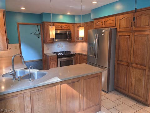 Tiny photo for 8124 Thornhurst Drive, North Royalton, OH 44133 (MLS # 5239510)