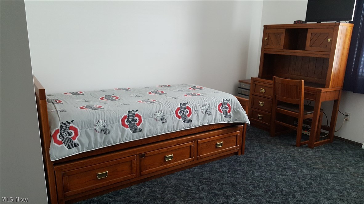 Ivy Manor - Residential