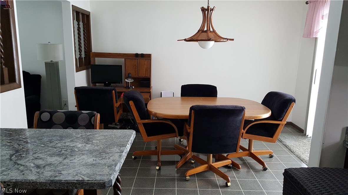 Ivy Manor - Residential