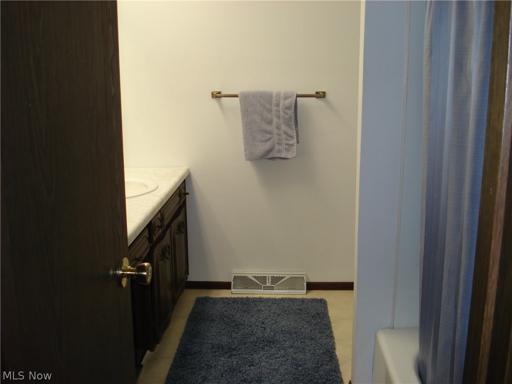 Ivy Manor - Residential