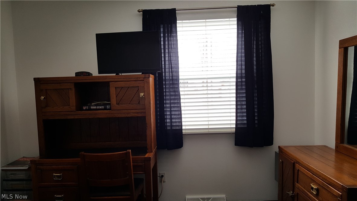 Ivy Manor - Residential