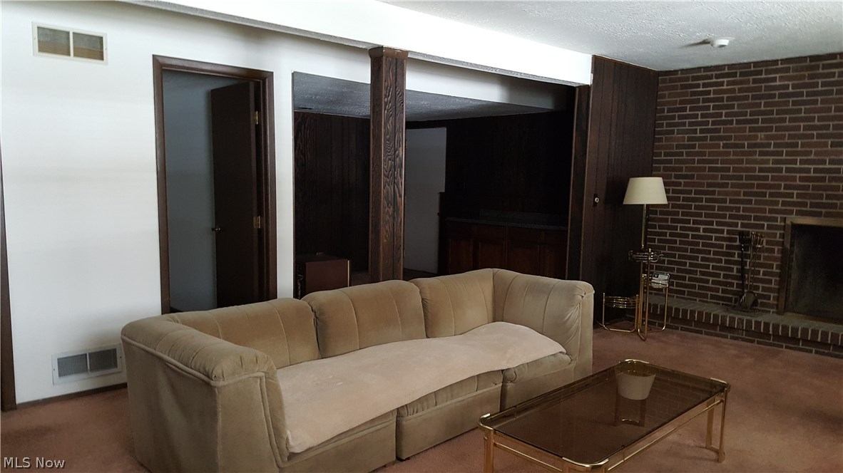 Ivy Manor - Residential