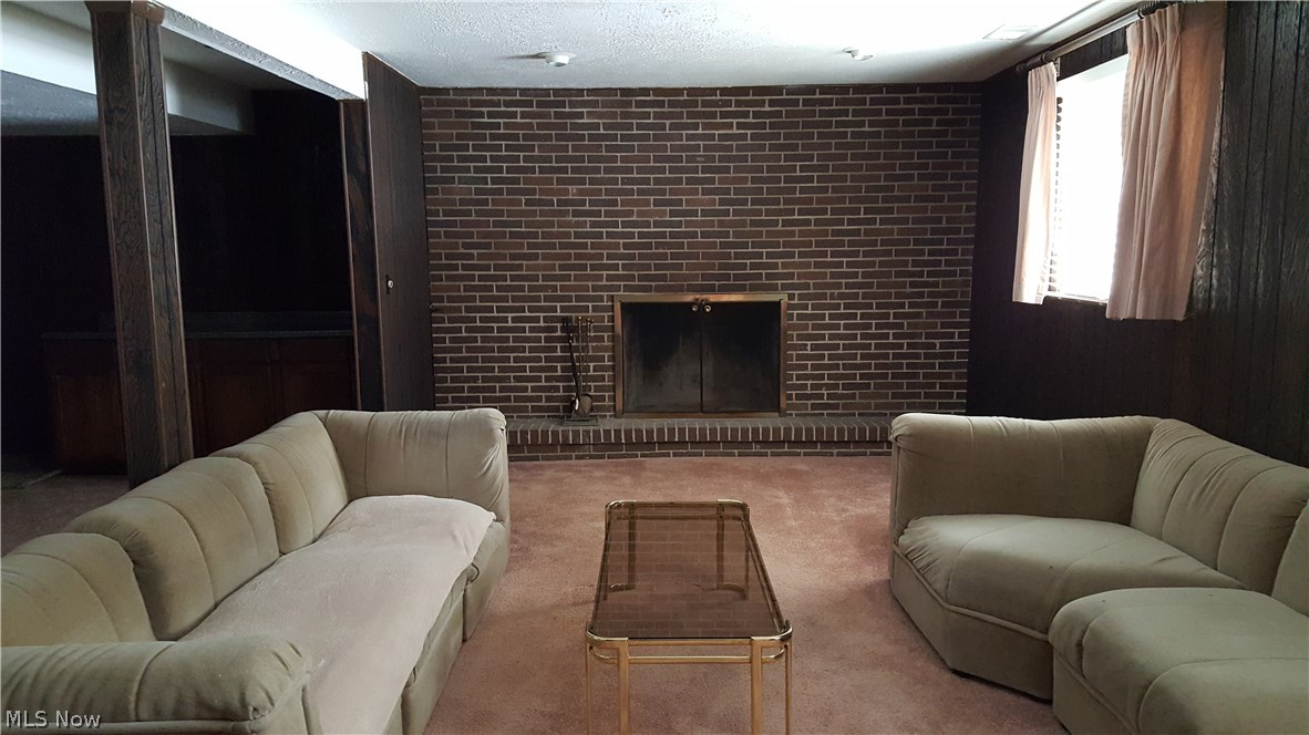 Ivy Manor - Residential