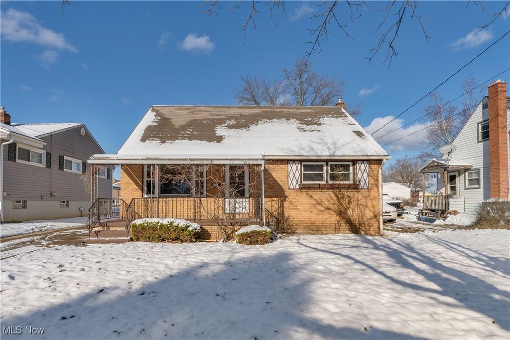 Photo of 1122 Inverness Avenue, Youngstown, OH 44502 (MLS # 5175579)