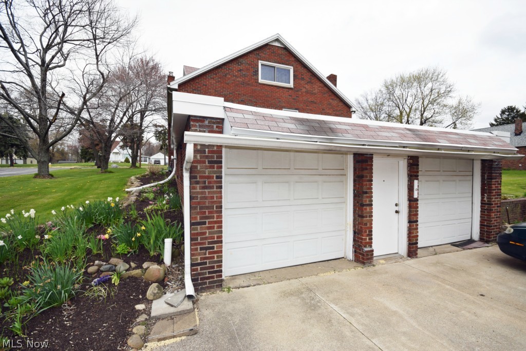 Arlington Waterloo Acres - Residential