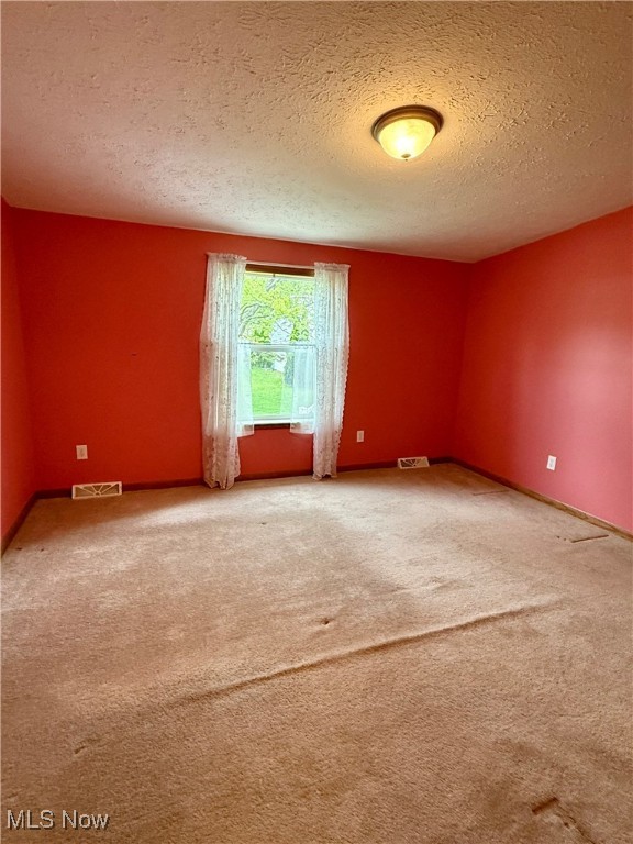 3017 Robinwood Drive, Warren, Ohio image 10