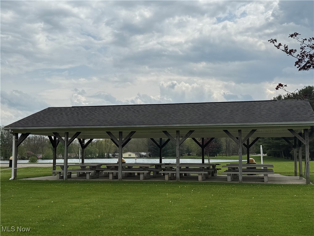 3017 Robinwood Drive, Warren, Ohio image 34
